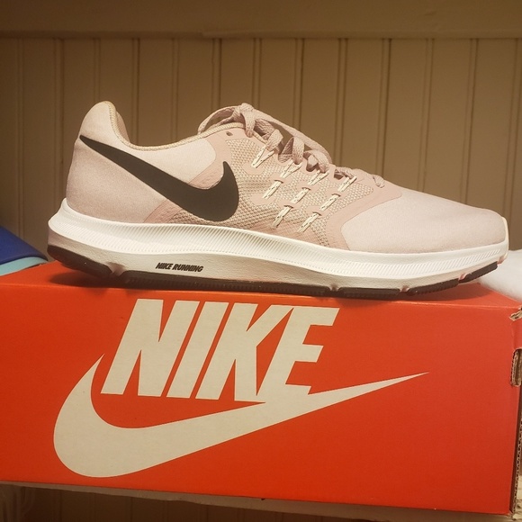 Nike Shoes - Shoes